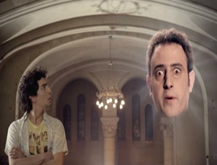 Un chicle con una Y entre medio