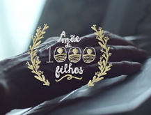A Mae de 1000 Filhos