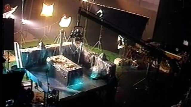 Making of Hot YPF-Teaser, Develación
