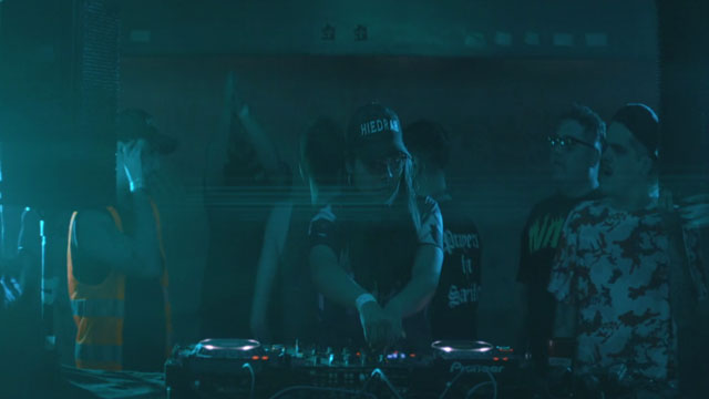 Smirnoff presenta N.A.A.F.I