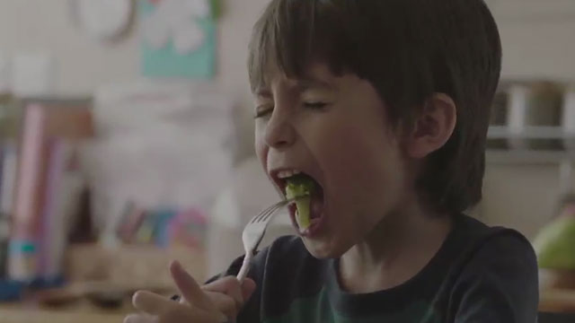 Niños sospechosamente bien portados