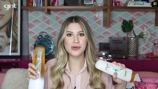 Niina Secrets dá dicas sobre óleo micelar no cuidado com a pele e o cabelo