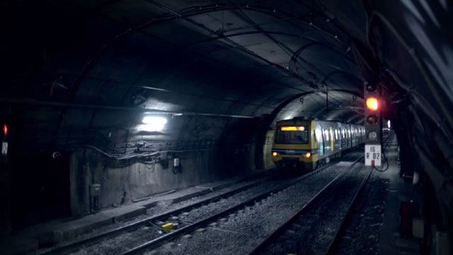 ¿Qué hace ir y venir un subte?