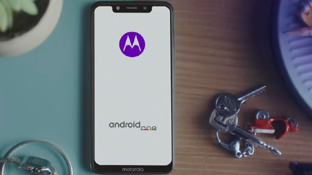 Motorola One (versión corta)