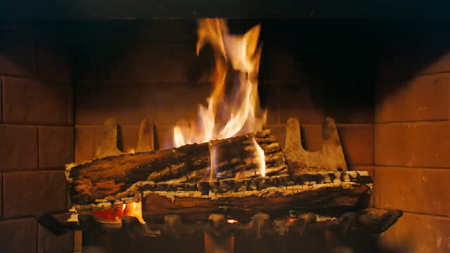 The Best Sounding Yule Log Ever