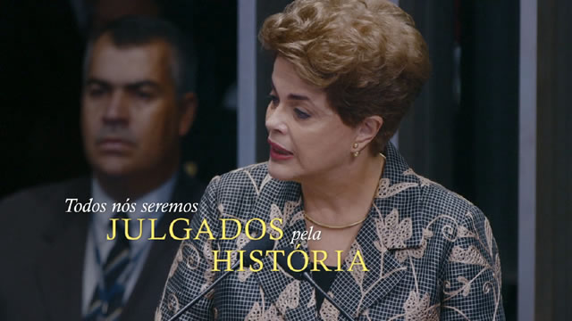 Trailer - Democracia em Vertigem