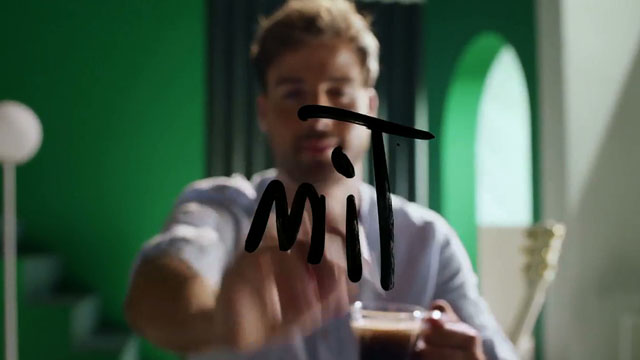 Starbucks Make it Yours 1