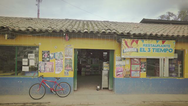 Tienda cerca (Cannes 2021)