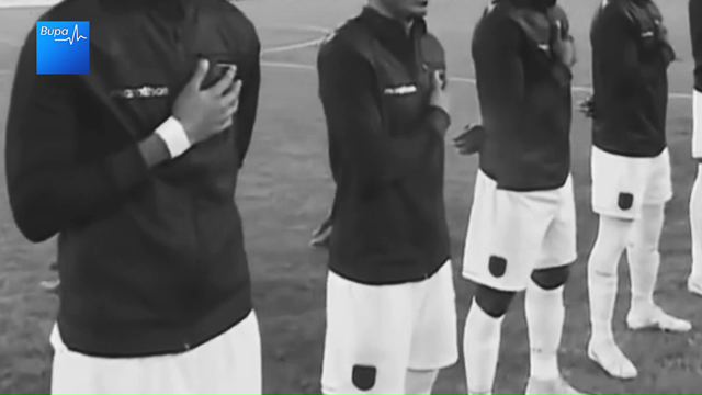 Himno fuera de tono Ecuador