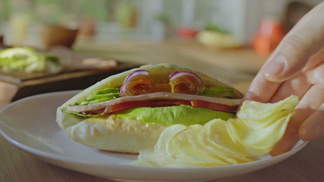 Nada mejor que un Sándwich con papas Sabritas
