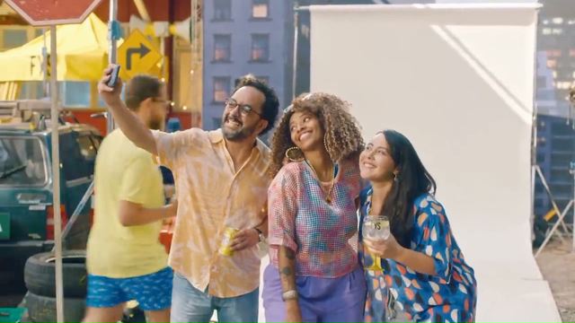 45% menos açúcar e menos pool parties