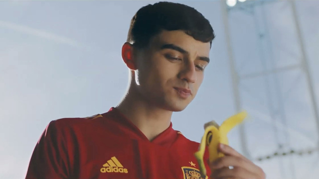 El amarillo de La Roja