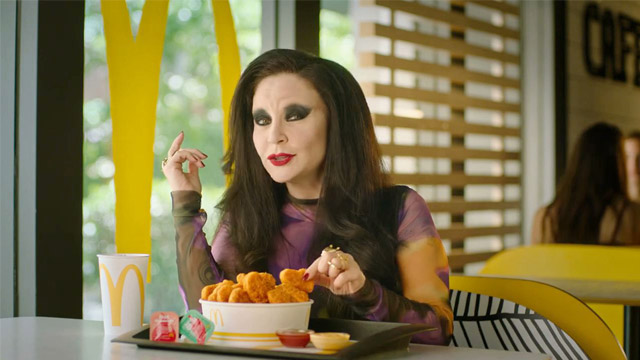 40 Aniversario McNuggets con Alaska 