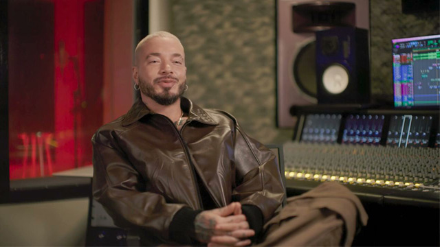 Behind the scenes with J Balvin - Catch my iPhone