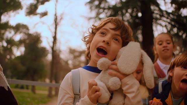 Paseadores de niños (versión corta)