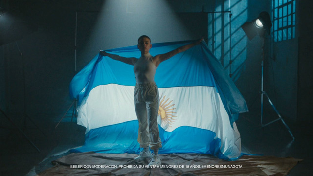 El Águila es Bandera