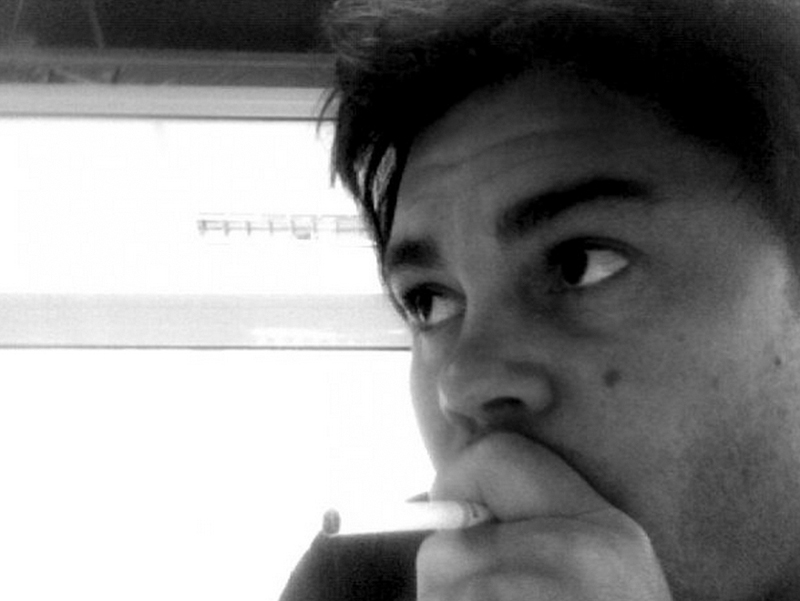 Pedro, Juan & Diego: Identidad propia