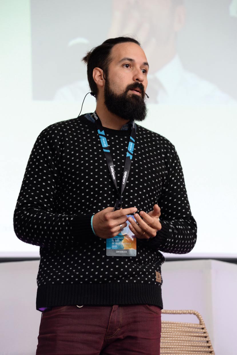 Ennio Castillo: Hay luz más allá del spam