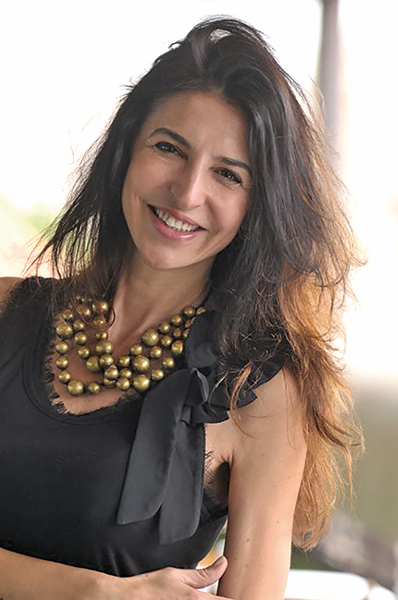 Ana de Castro: Hora de aportar