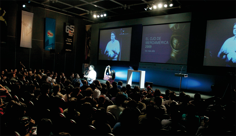 El Ojo 2012: 15 años de Inspiración Latina