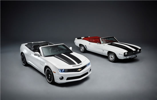 2011 y 1969 Chevrolet Camaro Convertible