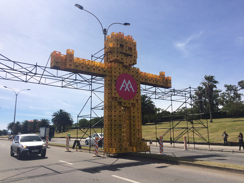 Abrazo Gigante 4