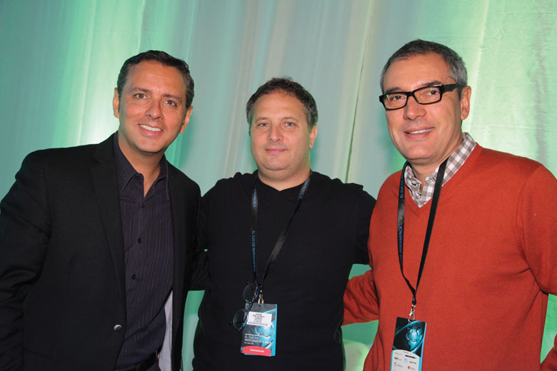 Alexandre Hohagen, Santiago Keller Samiento y José Sokoloff antes de la conferencia del primero