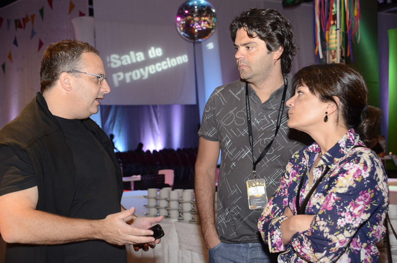 Santiago Keller Sarmiento, Ricardo John y Luciana Haguiara