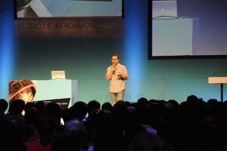 Conferencia David Droga