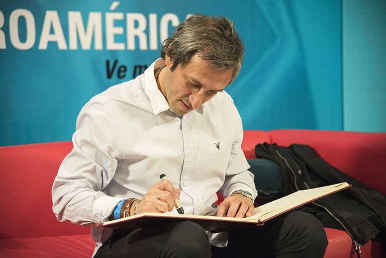César Agost Carreño