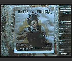 Postales Nike (Policia)