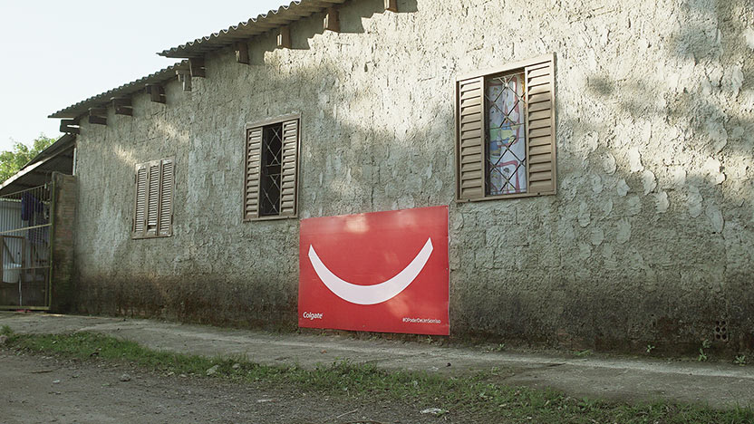 Acción Colgate - Smiles Everywhere