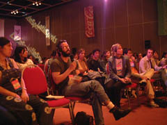Público en la conferencia de Simón Bross