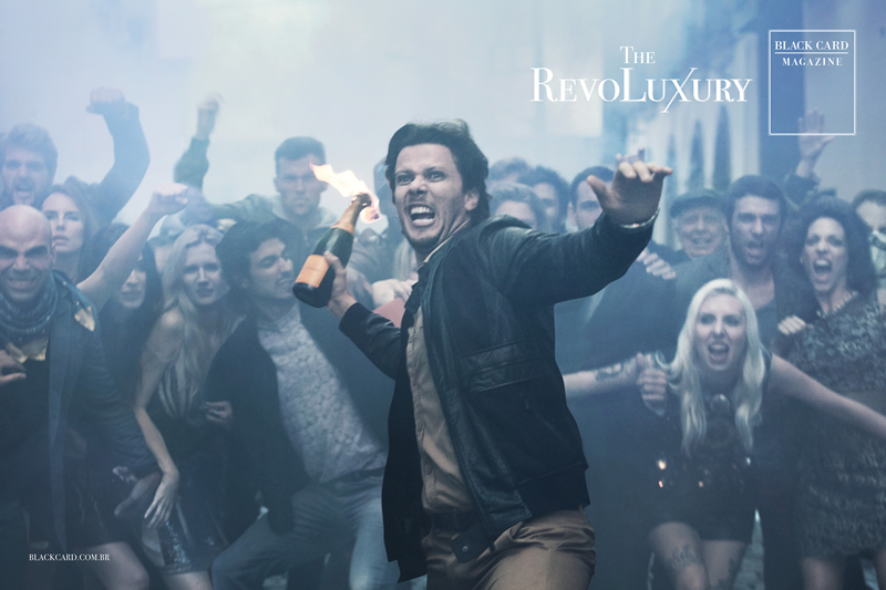 Campaña RevoLuxury Black Card Magazine