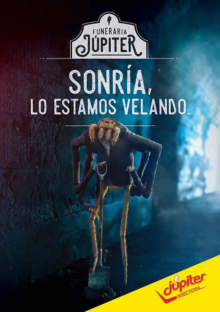 Sonría, lo estamos velando. 2