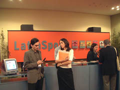 Staff de LatinSpots en el stand