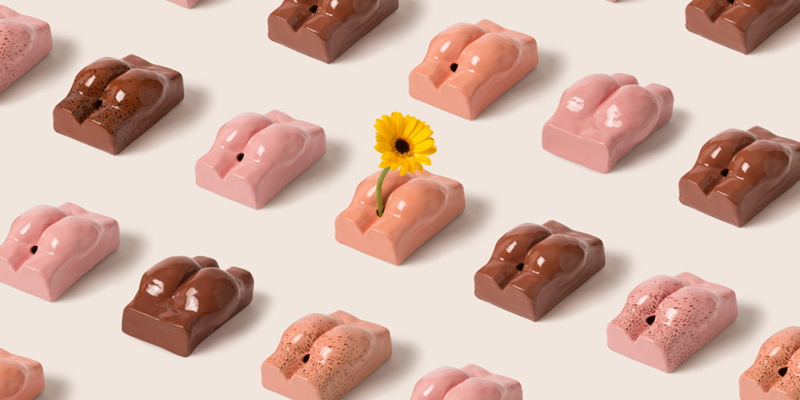 Acción Positive East - The Arse Vase